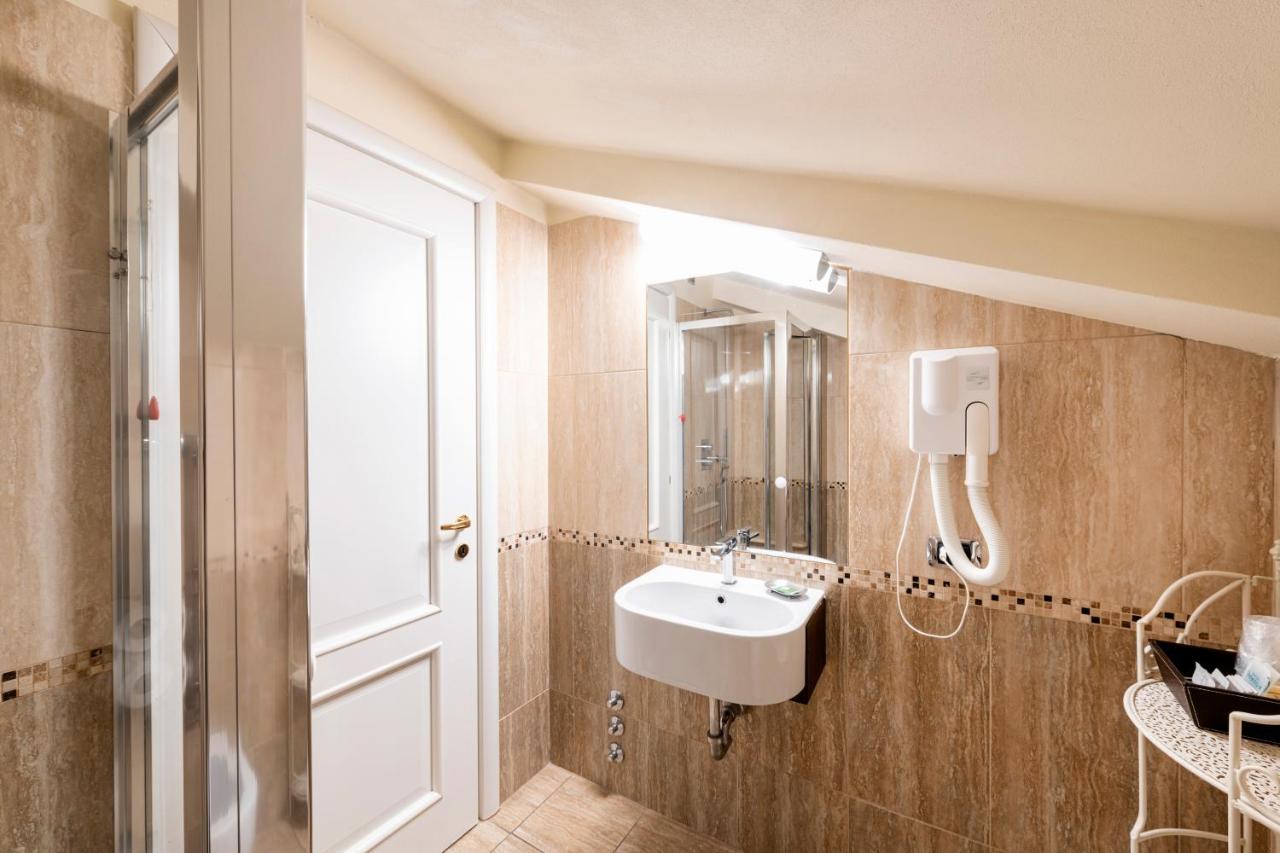 La Dependance Hotel Menaggio Ngoại thất bức ảnh