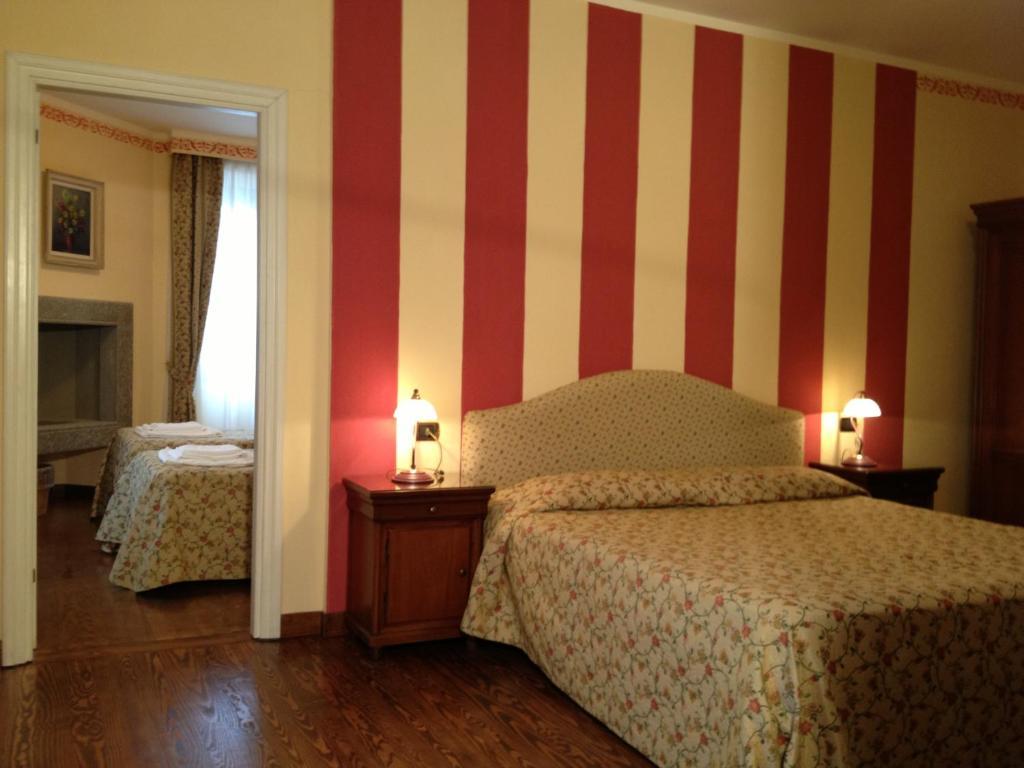 La Dependance Hotel Menaggio Phòng bức ảnh