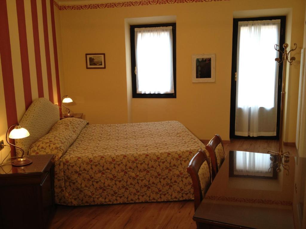 La Dependance Hotel Menaggio Phòng bức ảnh